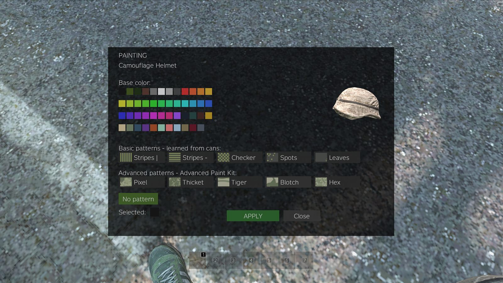 The painting menu on a camouflage helmet with No pattern selected, showing a single base colour grid and the pattern buttons below